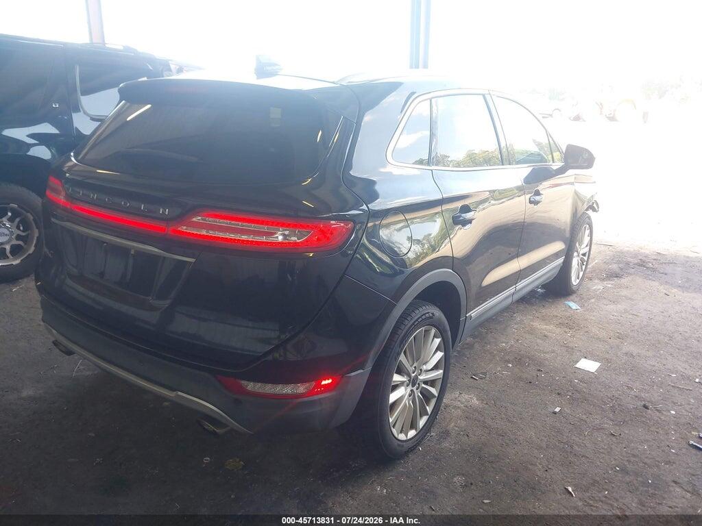 5LMCJ1C92KUL48574 2019 LINCOLN MKC photo no. 4