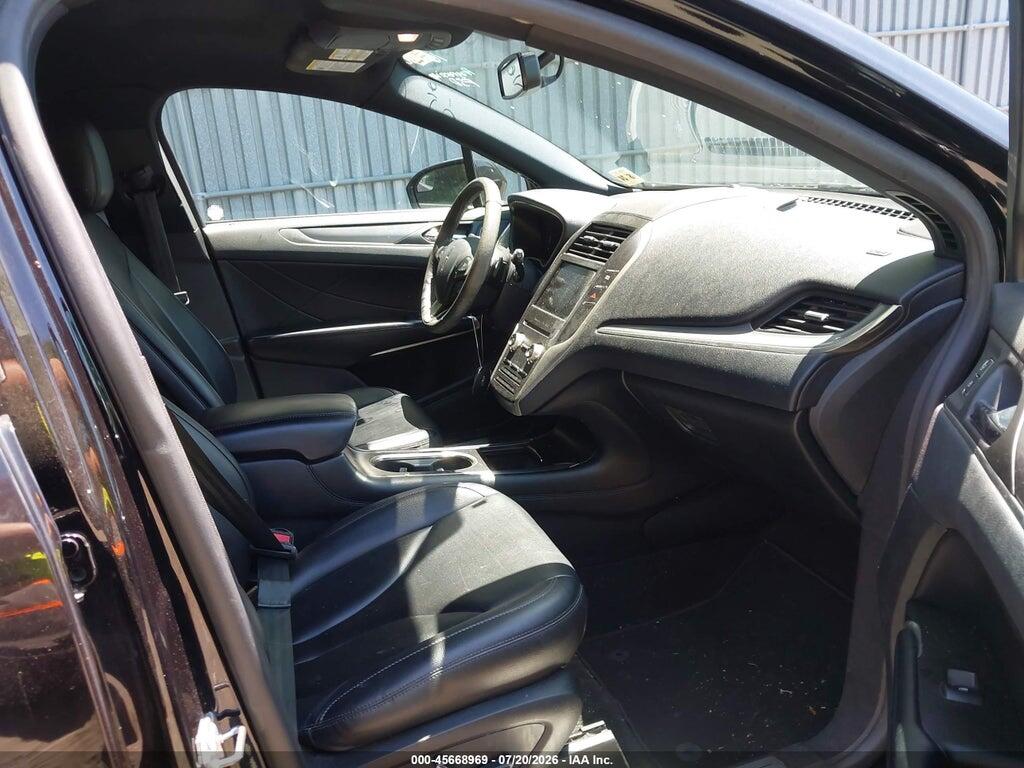 5LMCJ1D90KUL34543 2019 LINCOLN MKC photo no. 5