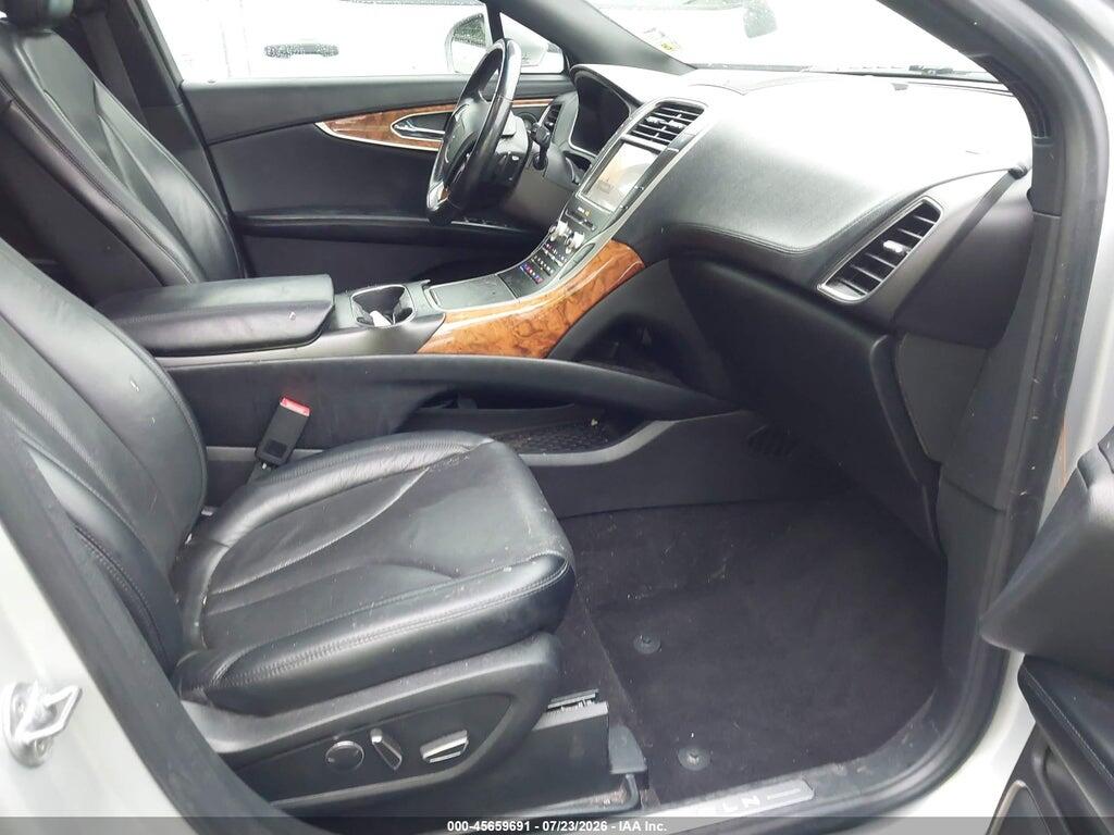 2LMPJ6L96KBL11541 2019 LINCOLN NAUTILUS photo no. 5