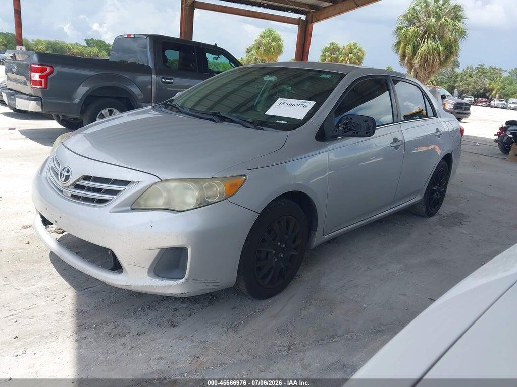 2T1BU4EE0DC974839 2013 TOYOTA COROLLA photo no. 2