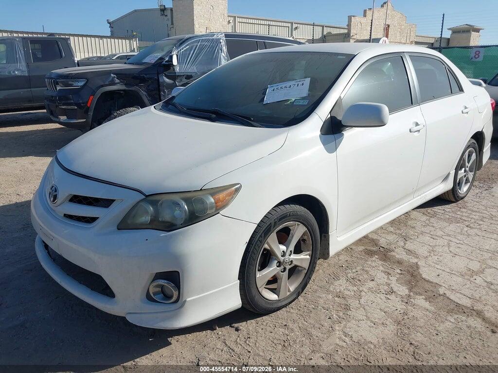 5YFBU4EE1DP167861 2013 TOYOTA COROLLA photo no. 2