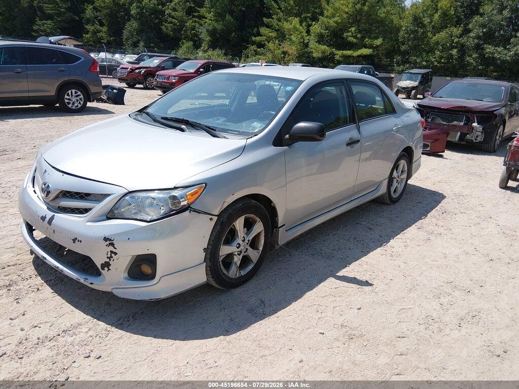 2T1BU4EE2DC999497 2013 TOYOTA COROLLA photo no. 2