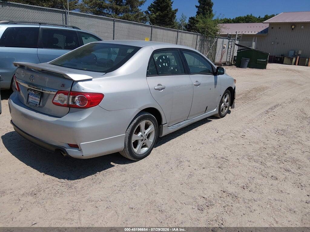 2T1BU4EE2DC999497 2013 TOYOTA COROLLA photo no. 4