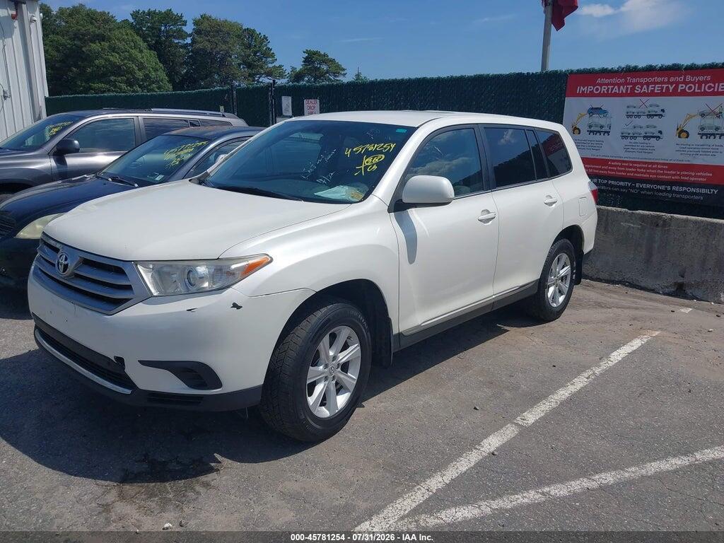 5TDBK3EH2DS265136 2013 TOYOTA HIGHLANDER photo no. 2