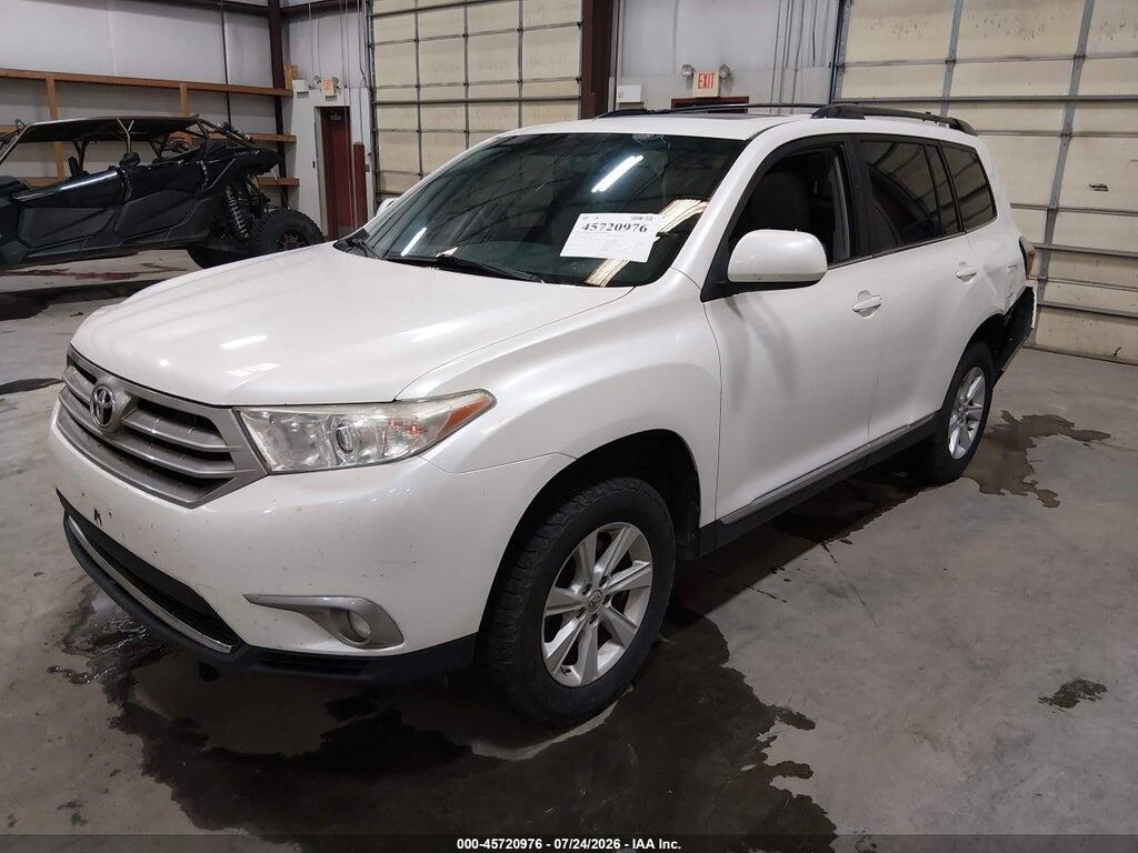 5TDBK3EHXDS275011 2013 TOYOTA HIGHLANDER photo no. 2