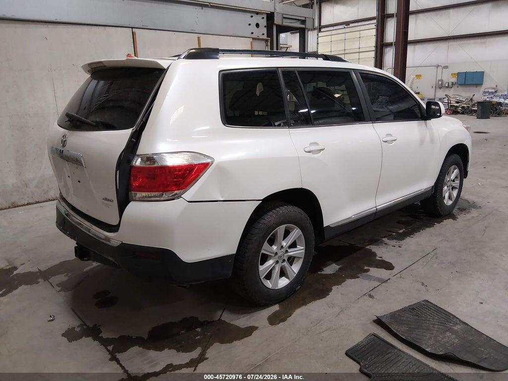 5TDBK3EHXDS275011 2013 TOYOTA HIGHLANDER photo no. 4