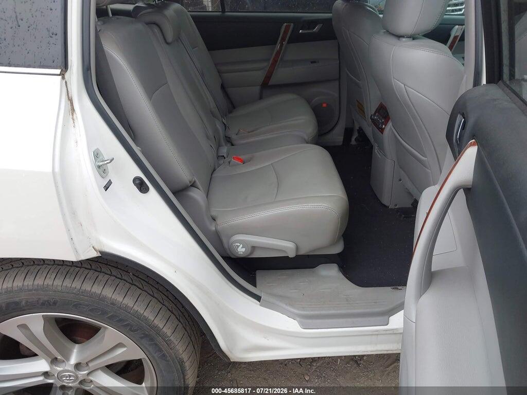 5TDDK3EH8DS257941 2013 TOYOTA HIGHLANDER photo no. 8