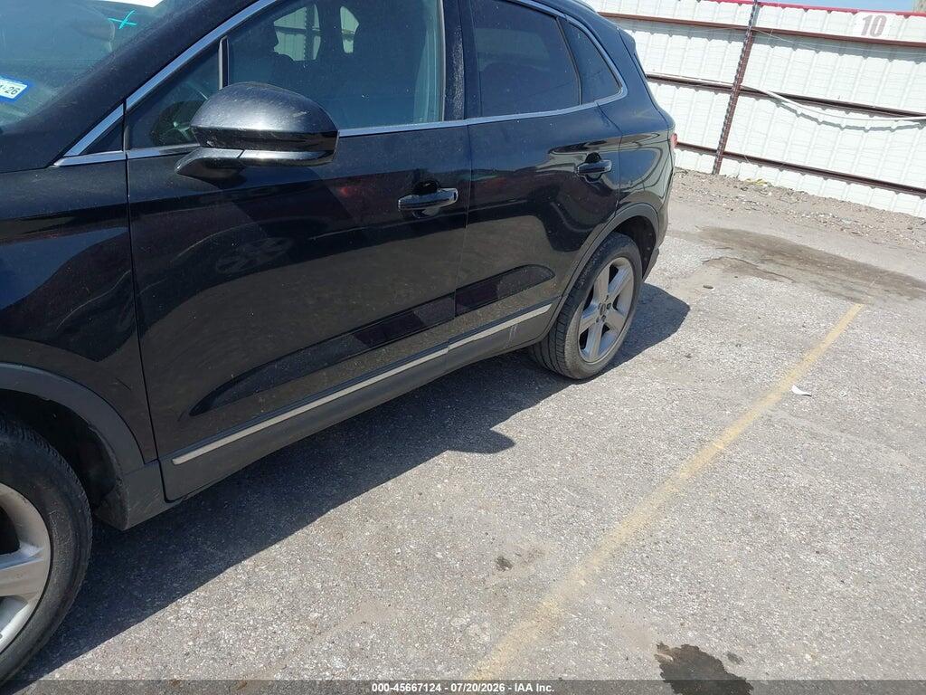 5LMCJ1C98JUL00530 2018 LINCOLN MKC photo no. 6