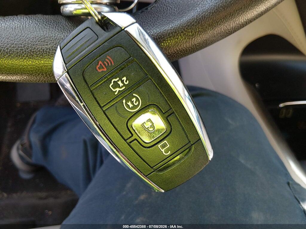 5LMCJ1C96JUL28679 2018 LINCOLN MKC photo no. 11