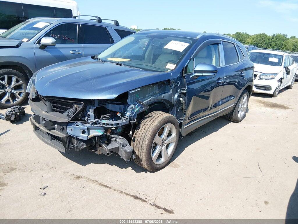 5LMCJ1C96JUL28679 2018 LINCOLN MKC photo no. 2