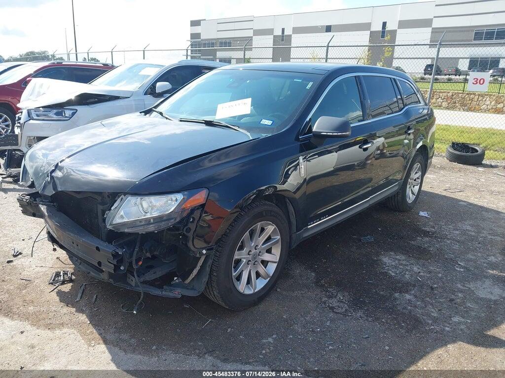 2LMHJ5NK5JBL01791 2018 LINCOLN MKT photo no. 2
