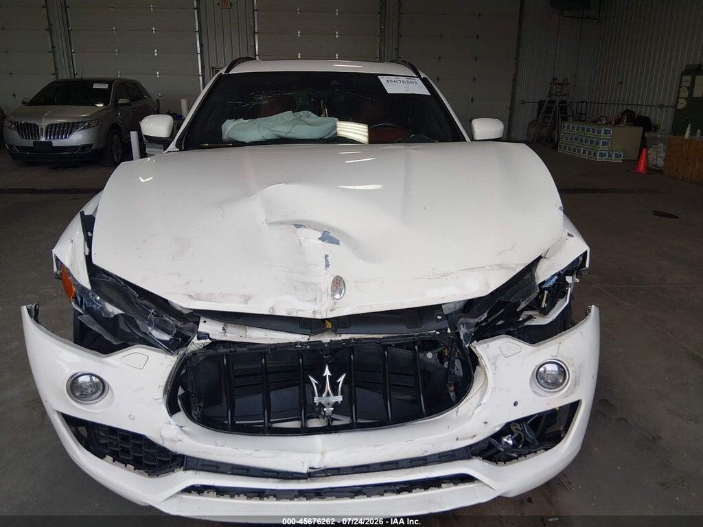 ZN661XUS2JX259608 2018 MASERATI LEVANTE photo no. 11