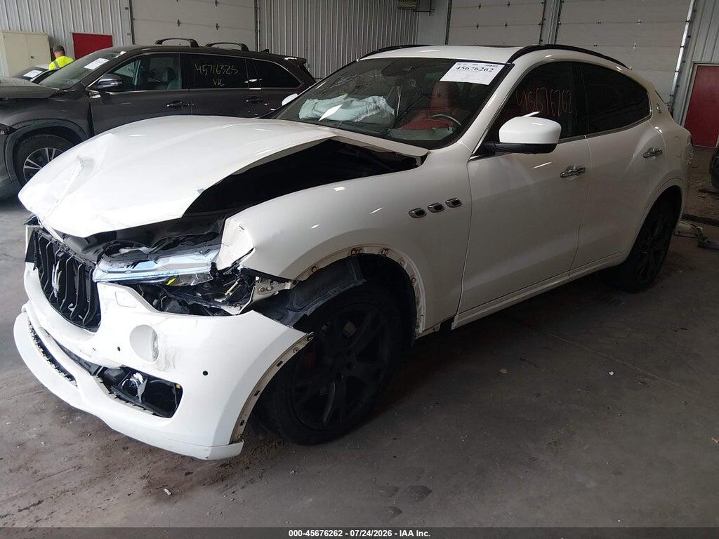 ZN661XUS2JX259608 2018 MASERATI LEVANTE photo no. 2