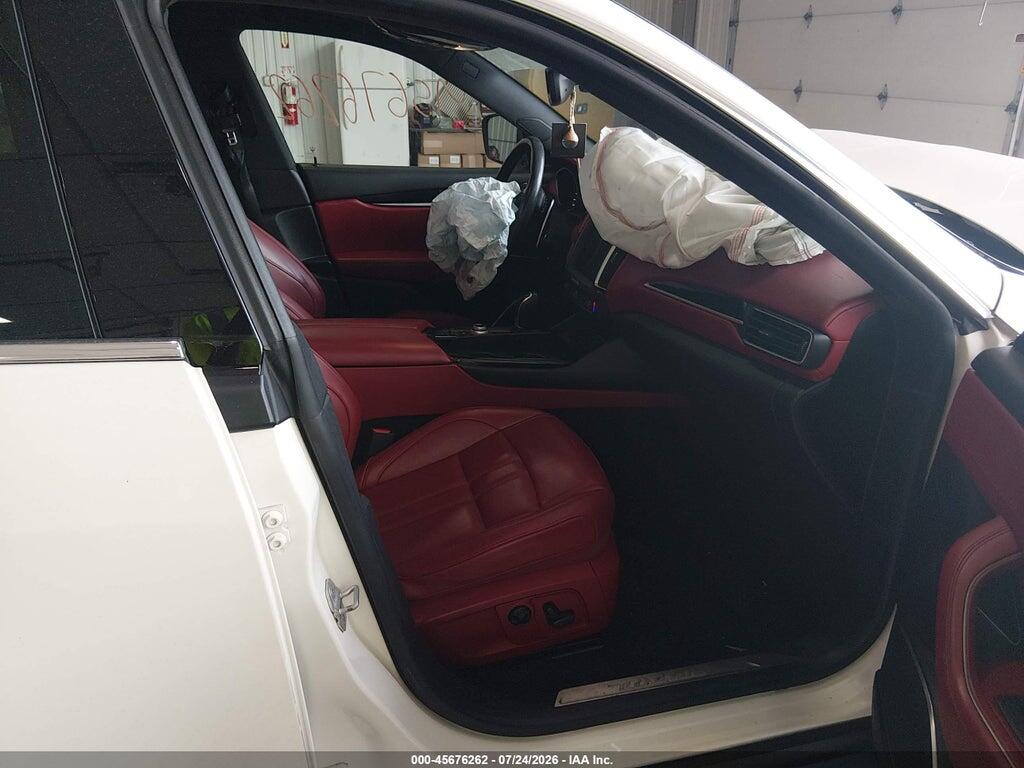 ZN661XUS2JX259608 2018 MASERATI LEVANTE photo no. 5