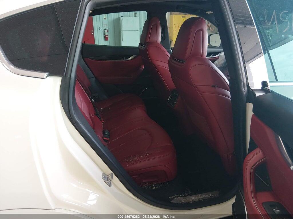 ZN661XUS2JX259608 2018 MASERATI LEVANTE photo no. 8