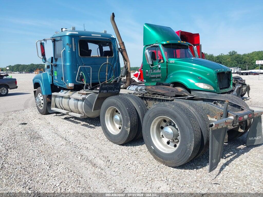 1M1AN09Y1FM021293 2015 MACK 600 photo no. 3