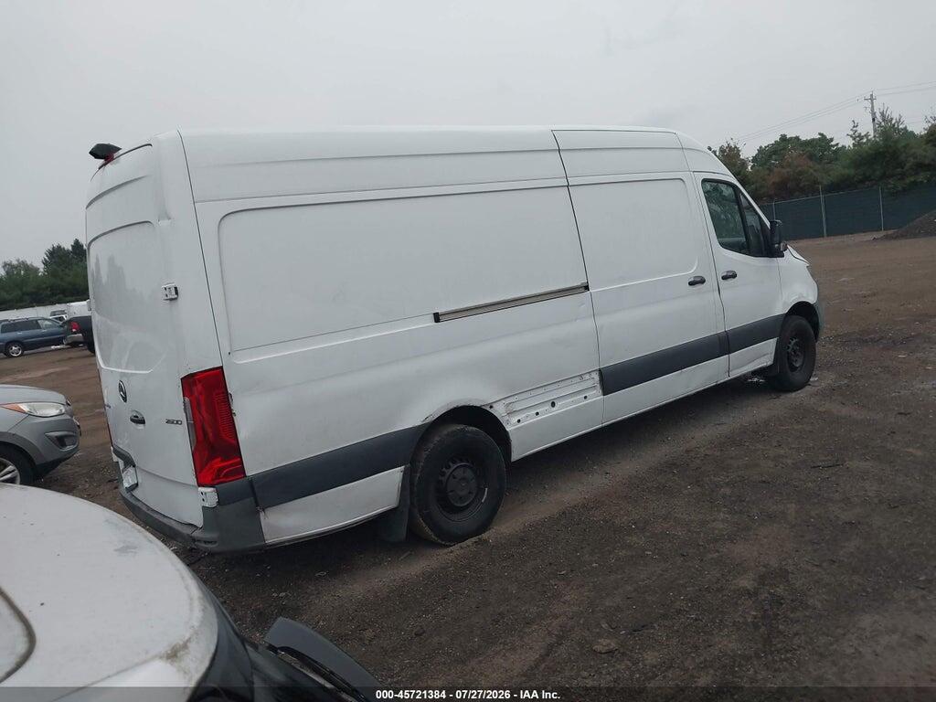 W1W40CHY5LT035055 2020 MERCEDES-BENZ SPRINTER 2500 photo no. 4