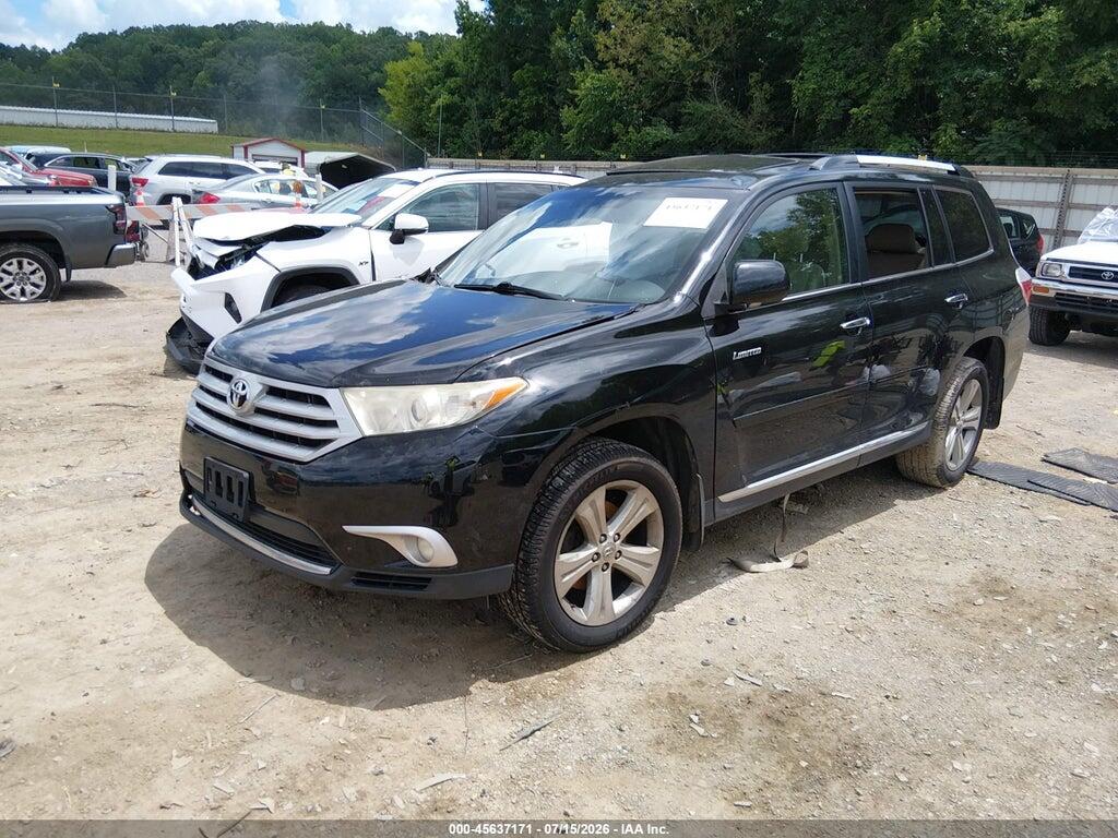 5TDDK3EH8DS175434 2013 TOYOTA HIGHLANDER photo no. 2
