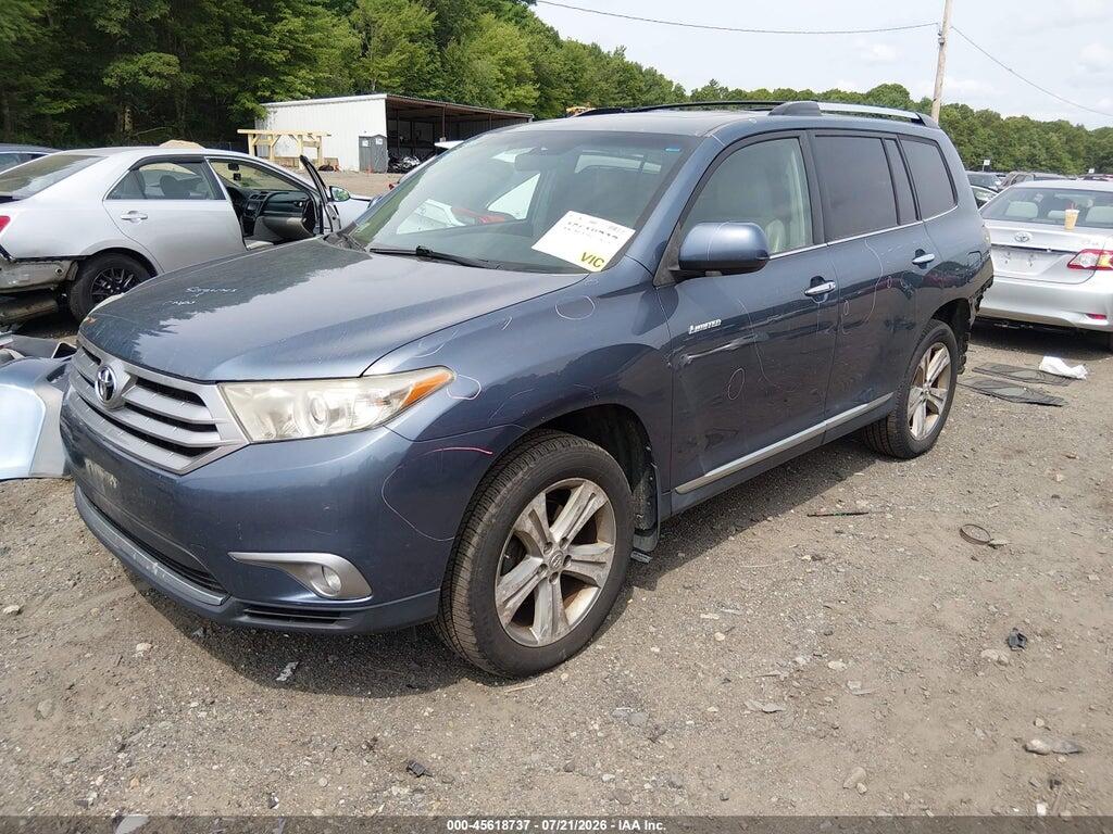 5TDDK3EH0DS192941 2013 TOYOTA HIGHLANDER photo no. 2