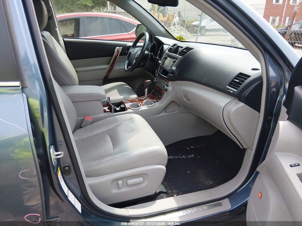 5TDDK3EH0DS192941 2013 TOYOTA HIGHLANDER photo no. 5