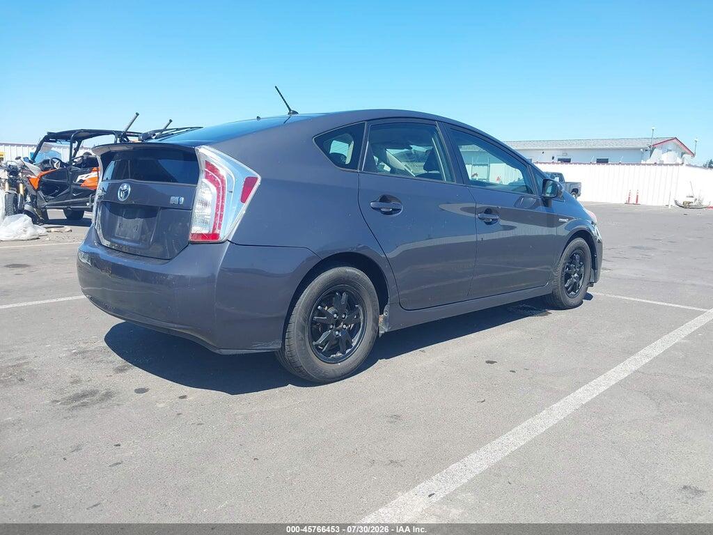 JTDKN3DU3D5572889 2013 TOYOTA PRIUS photo no. 4