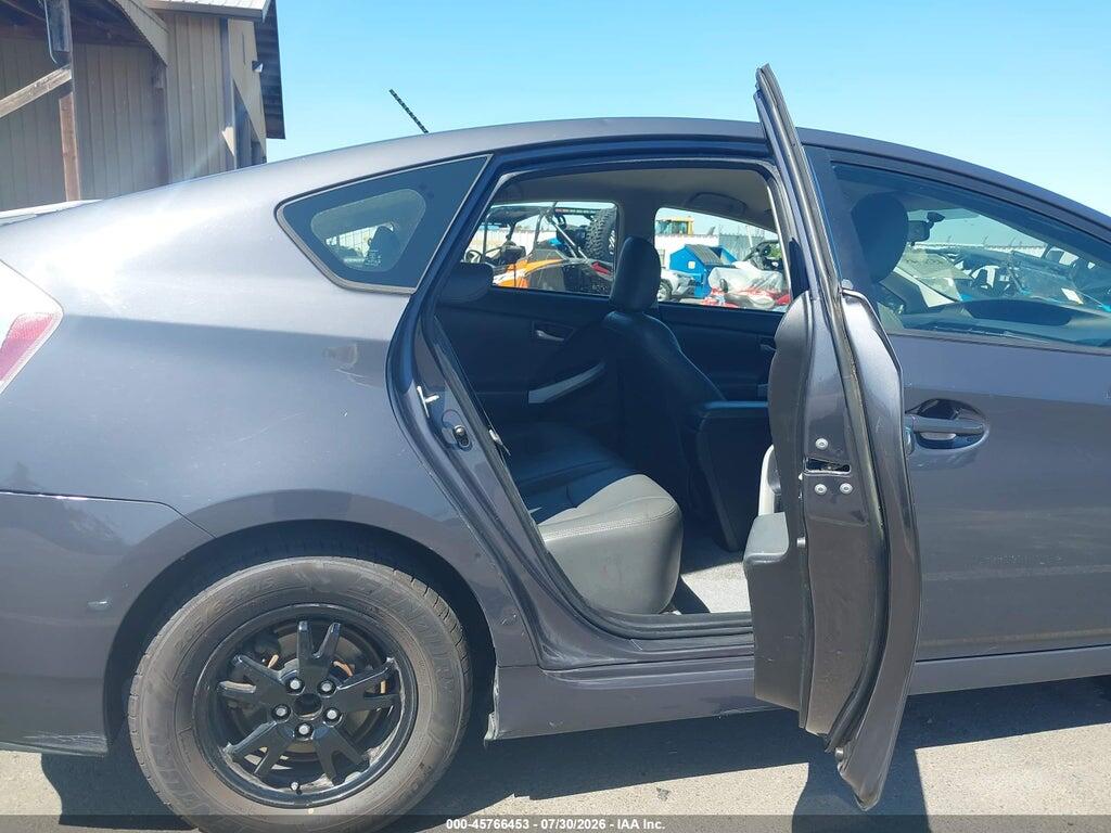 JTDKN3DU3D5572889 2013 TOYOTA PRIUS photo no. 8