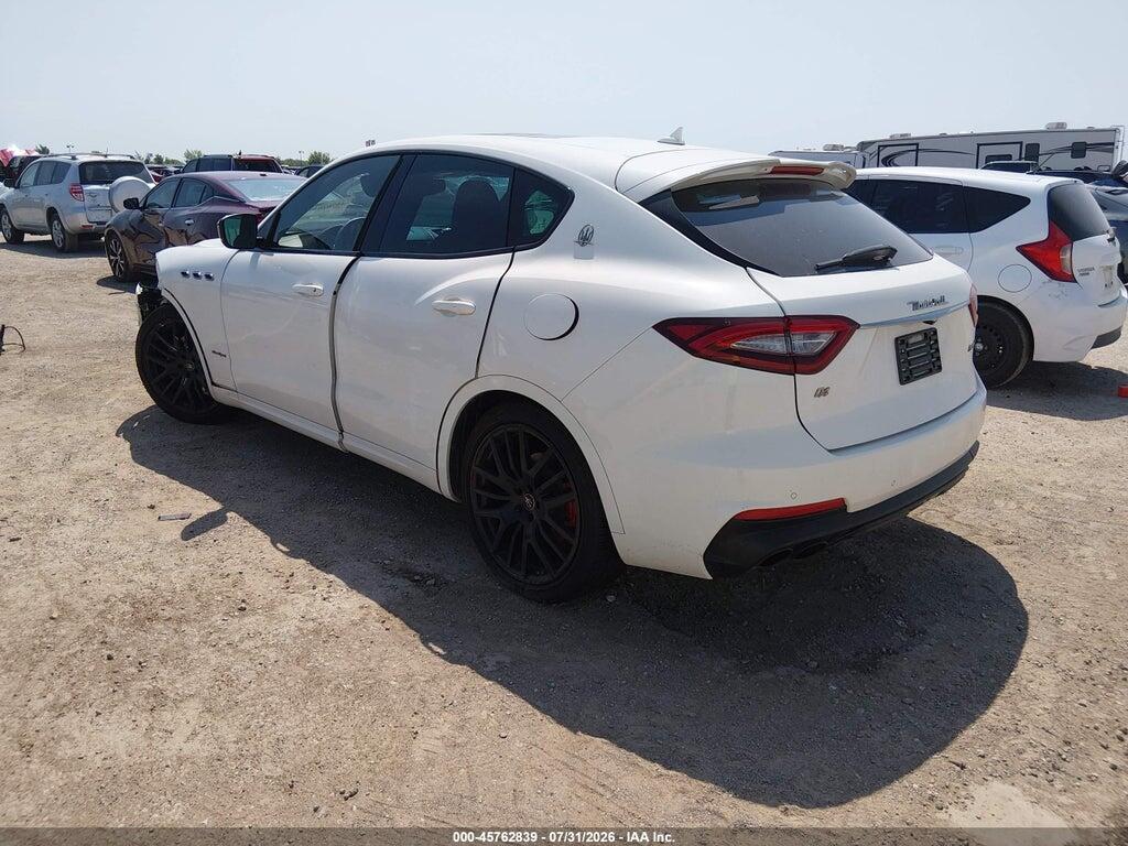 ZN661XUS4KX333323 2019 MASERATI LEVANTE photo no. 3