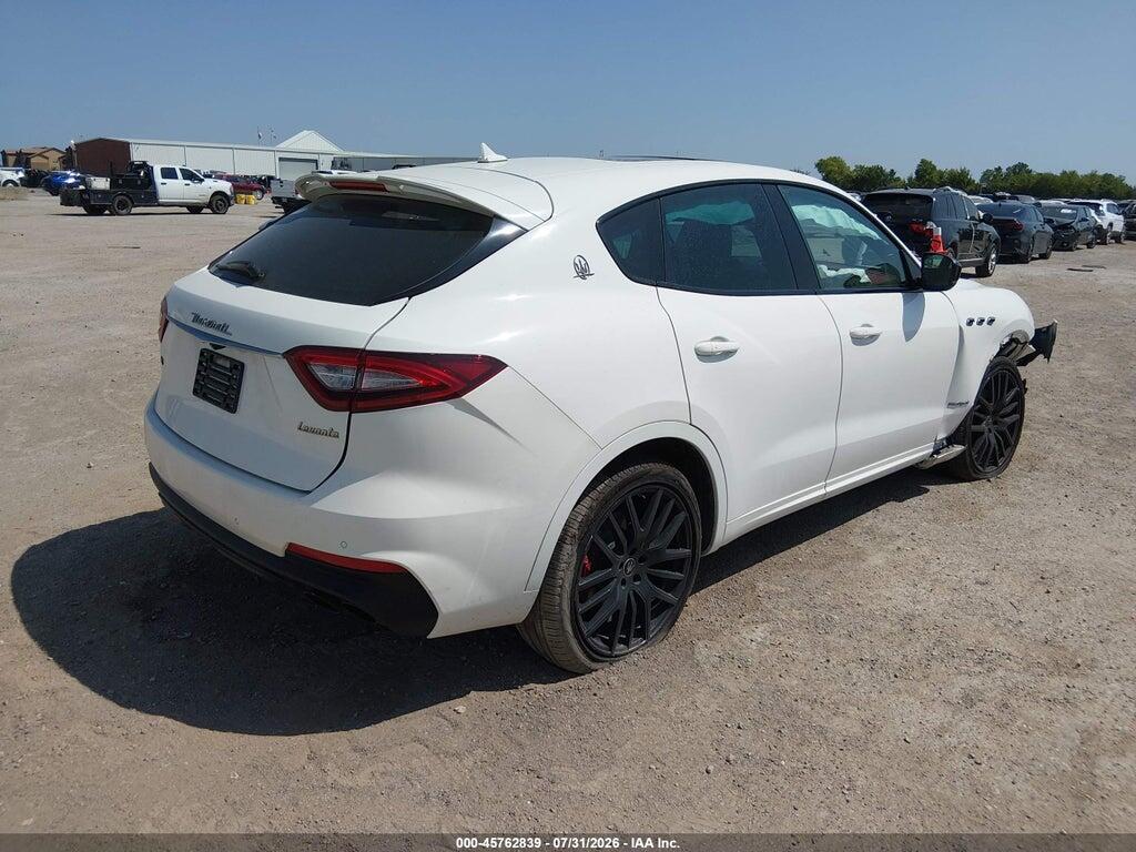 ZN661XUS4KX333323 2019 MASERATI LEVANTE photo no. 4