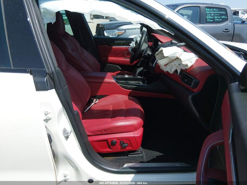 ZN661XUS4KX333323 2019 MASERATI LEVANTE photo no. 5