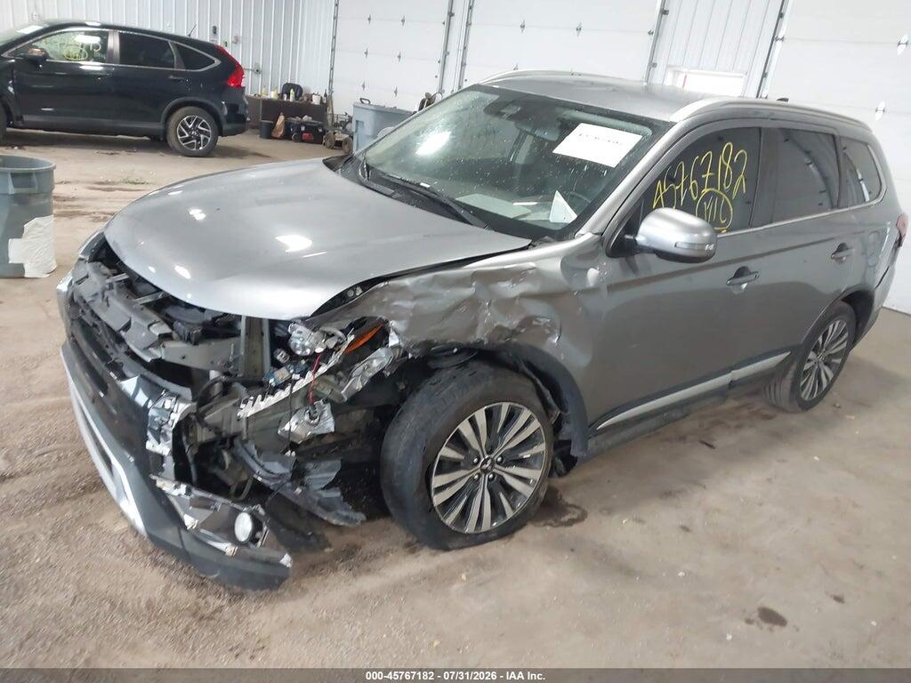 JA4AD3A35LZ033895 2020 MITSUBISHI OUTLANDER photo no. 2