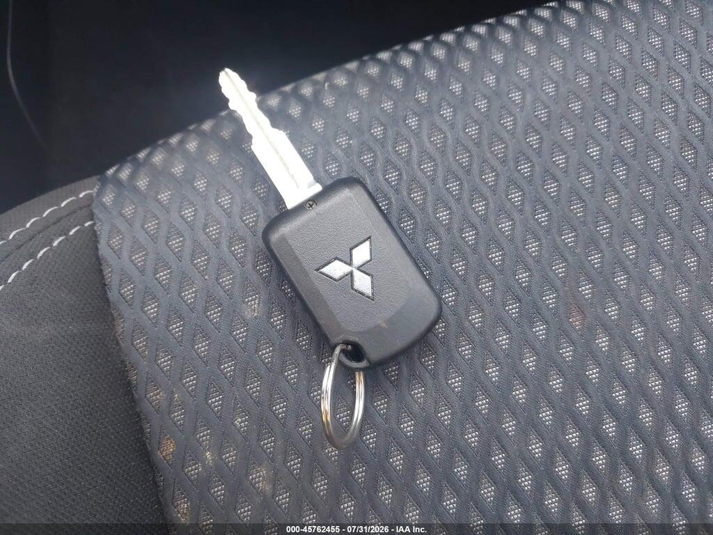 JA4AD2A32LZ015154 2020 MITSUBISHI OUTLANDER photo no. 11