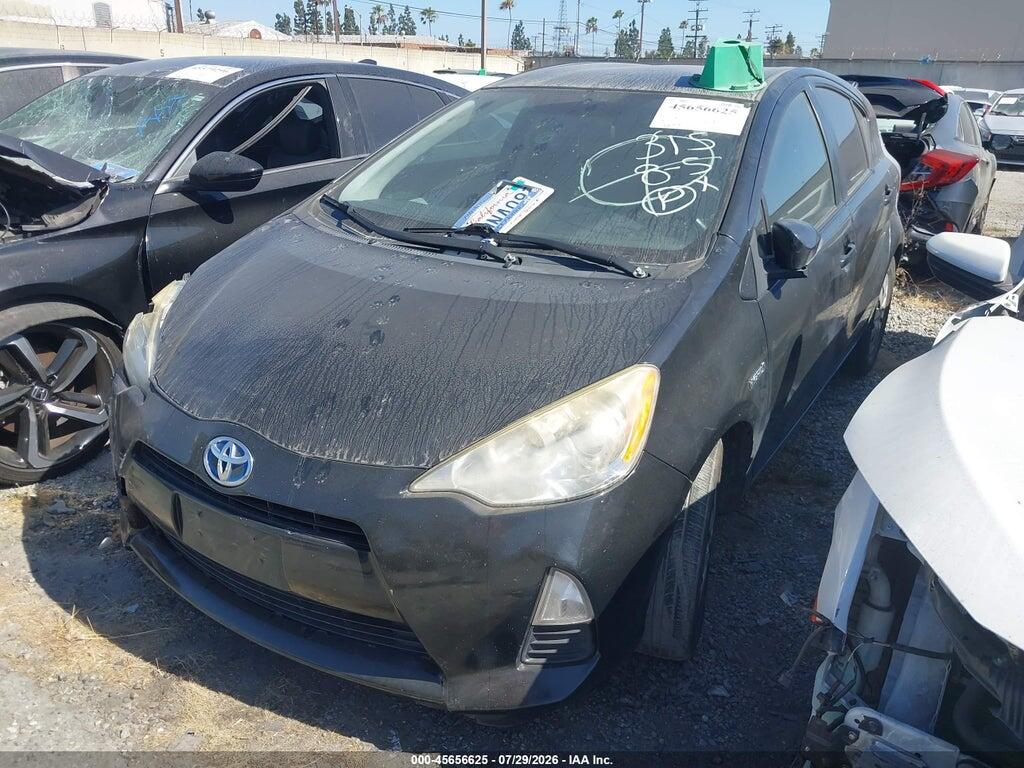 JTDKDTB32D1556428 2013 TOYOTA PRIUS C photo no. 2