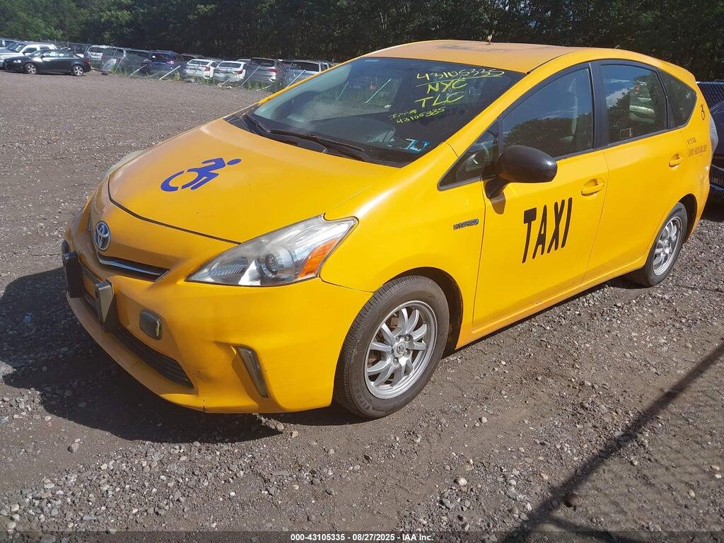 JTDZN3EU3D3187132 2013 TOYOTA PRIUS V photo no. 2