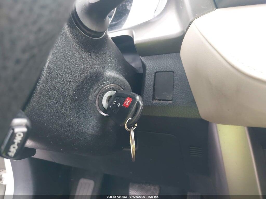 JTMBFREV2DD019308 2013 TOYOTA RAV4 photo no. 11