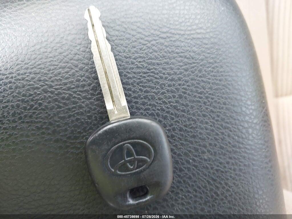 2T3WFREV0DW045703 2013 TOYOTA RAV4 photo no. 11