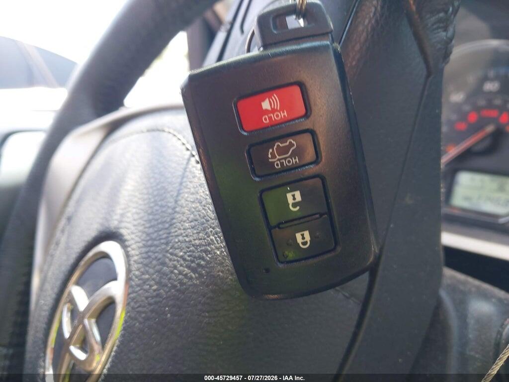 2T3YFREV2DW004661 2013 TOYOTA RAV4 photo no. 11