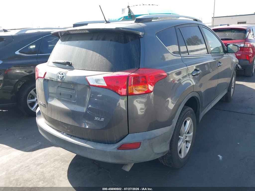 2T3WFREV8DW058487 2013 TOYOTA RAV4 photo no. 4