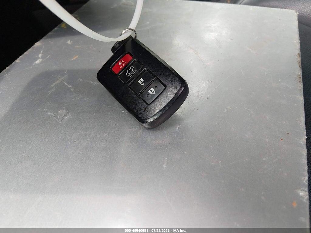 2T3DFREV7DW035614 2013 TOYOTA RAV4 photo no. 11