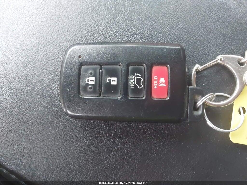 2T3YFREV8DW054867 2013 TOYOTA RAV4 photo no. 11