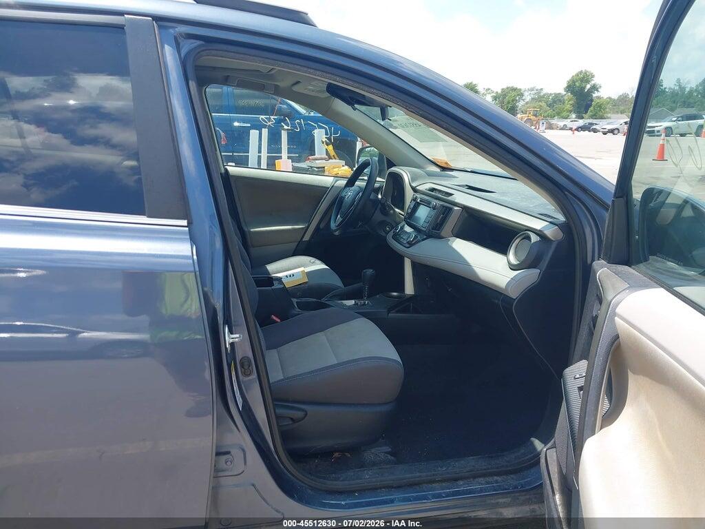 2T3RFREV4DW072898 2013 TOYOTA RAV4 photo no. 5