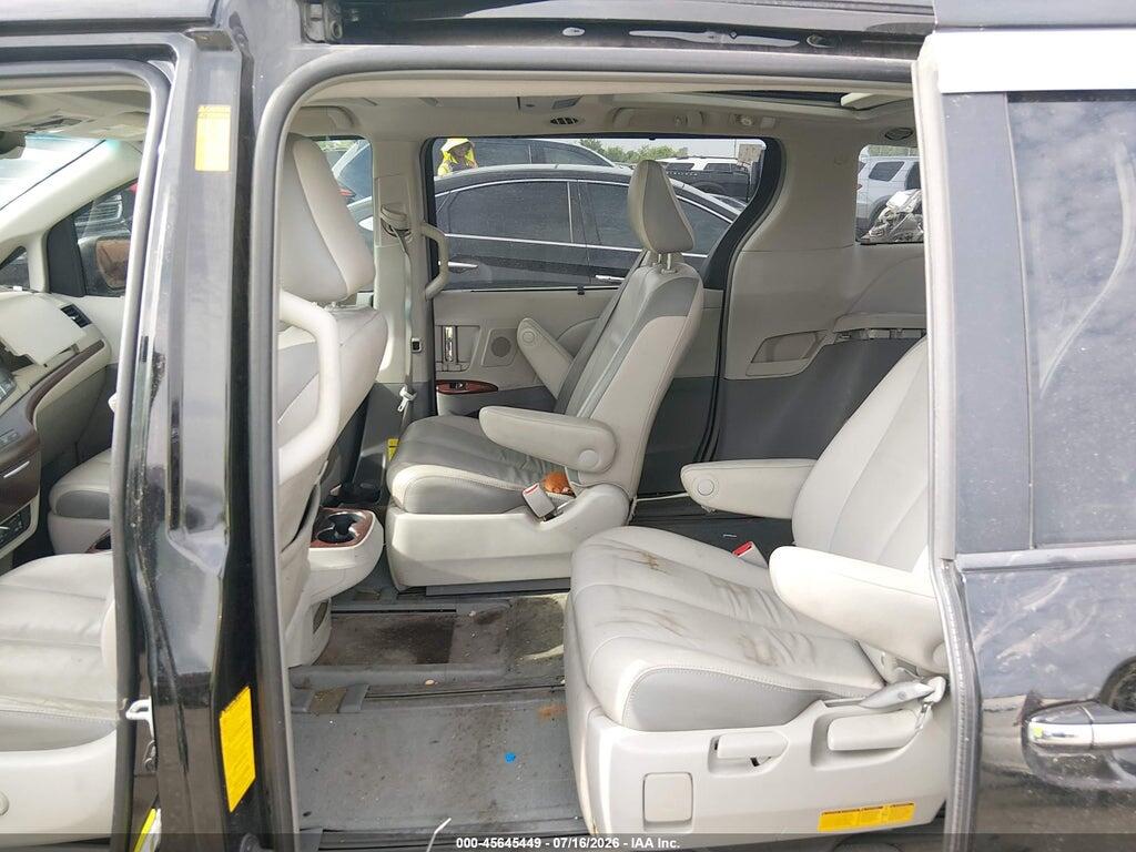 5TDYK3DC0DS405376 2013 TOYOTA SIENNA photo no. 8