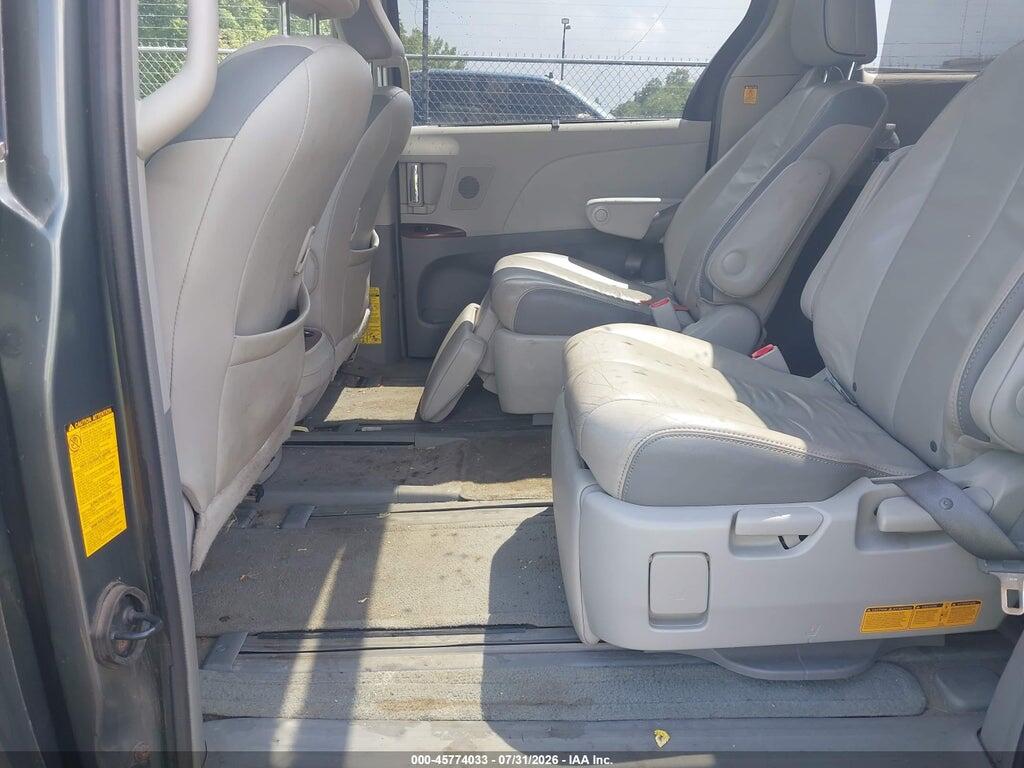 5TDDK3DC5DS065138 2013 TOYOTA SIENNA photo no. 8