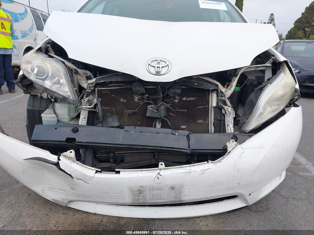 5TDKK3DC2DS323476 2013 TOYOTA SIENNA photo no. 6