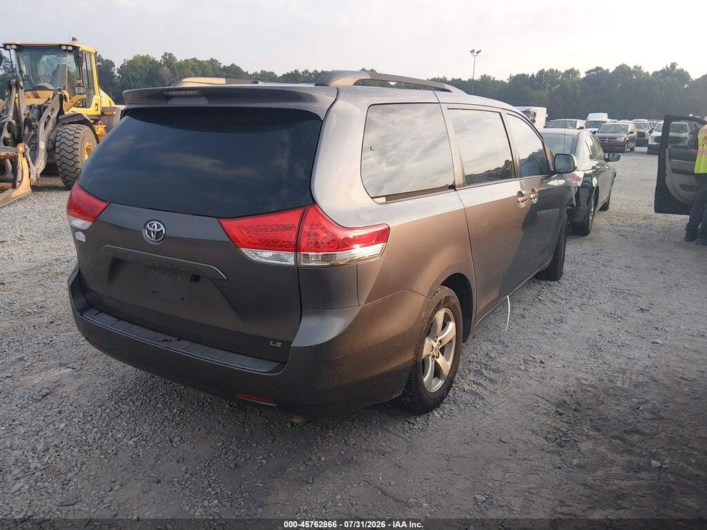 5TDKK3DC5DS293745 2013 TOYOTA SIENNA photo no. 4