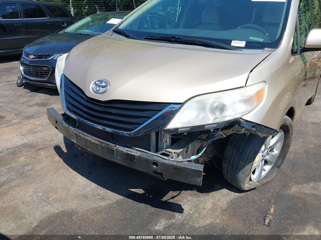 5TDKK3DC0DS333634 2013 TOYOTA SIENNA photo no. 6