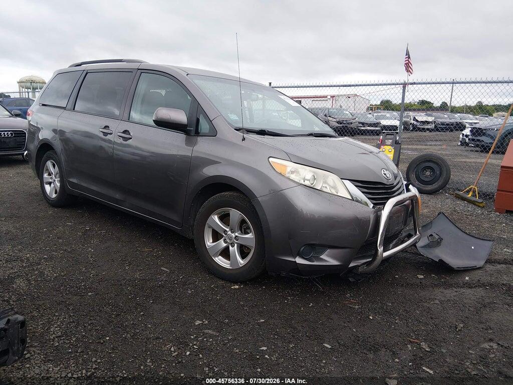 5TDKK3DC0DS384437 2013 TOYOTA SIENNA photo no. 1