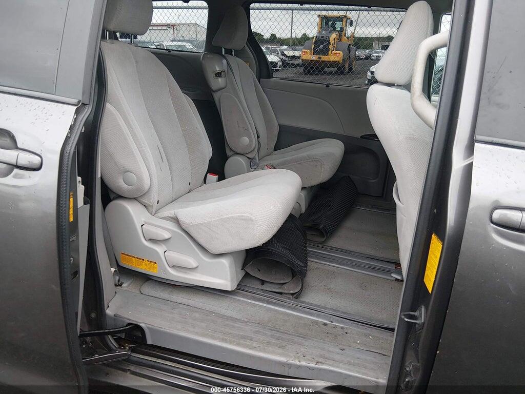 5TDKK3DC0DS384437 2013 TOYOTA SIENNA photo no. 8
