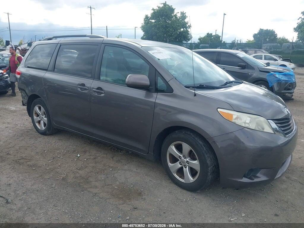 5TDKK3DC2DS375643 2013 TOYOTA SIENNA photo no. 1