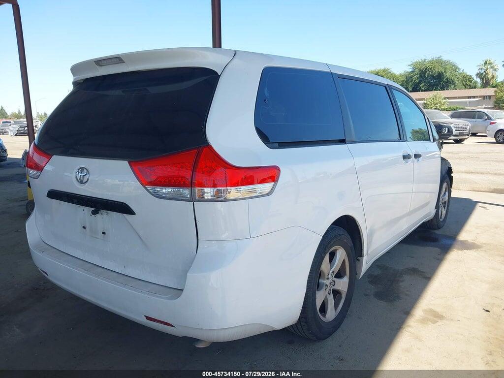 5TDZK3DC1DS298973 2013 TOYOTA SIENNA photo no. 4