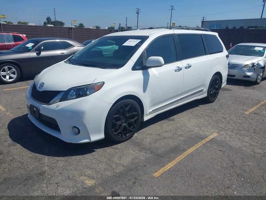 5TDXK3DC7DS293512 2013 TOYOTA SIENNA photo no. 2